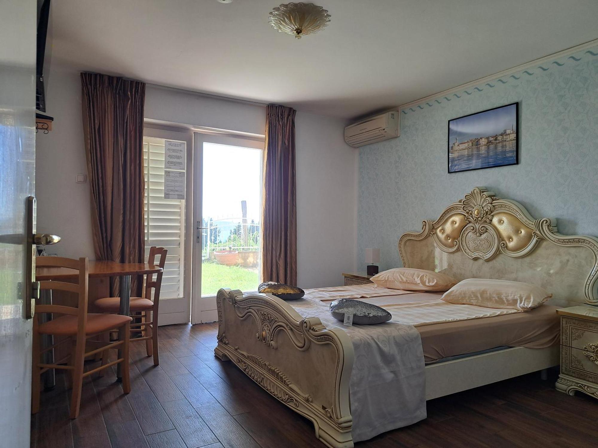 Guest House Vila Luka Portorož Buitenkant foto